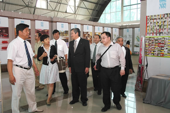 “中日教育友好协会”访问团到我院参观访问