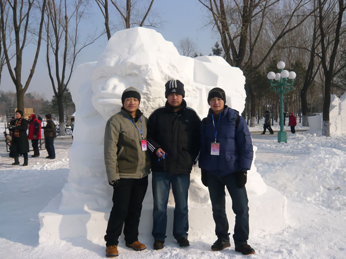 我院师生全国雪雕比赛载誉归来，收获颇丰